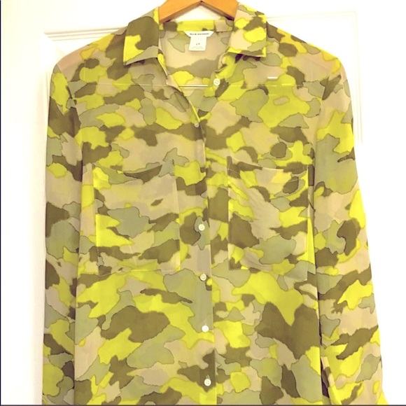 Club Monaco Tops - ♥️CLUB MONACO | Silk Camo Blouse - SZ S
